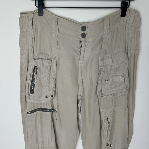 Pete and Greta Embroidered cargo pants - Picture 3 of 7